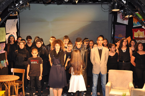 بالفيديو: جمعية التعليم الى القمم تقدّم مسرحية بعنوان "راسمة الاحلام" في مسرح السرايا بيافا